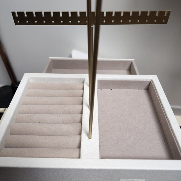 Leather Jewelry Organizer White Brass - Picture 3 of 3